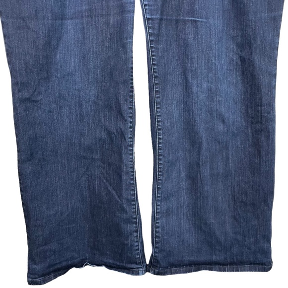 Lane Bryant High-rise Boot Cut Stretchy Denim Blue Jeans Size 28 Trouser Pants - Picture 4 of 8